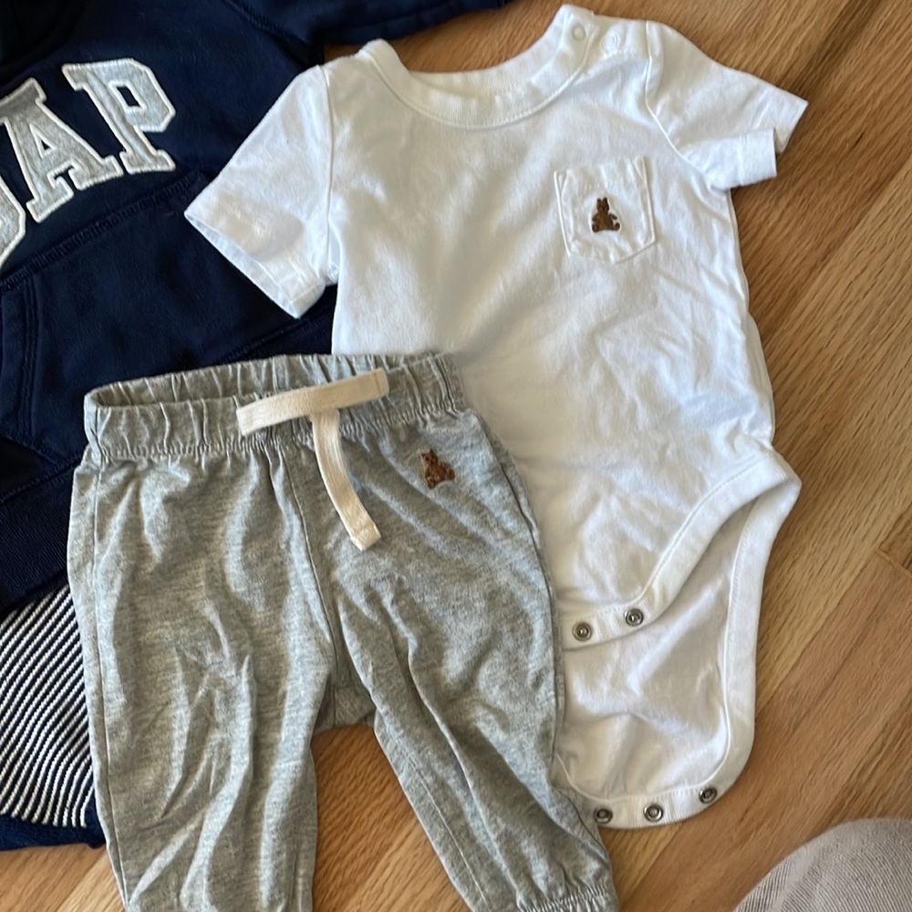 Baby boy bundle - Picture 5 of 6